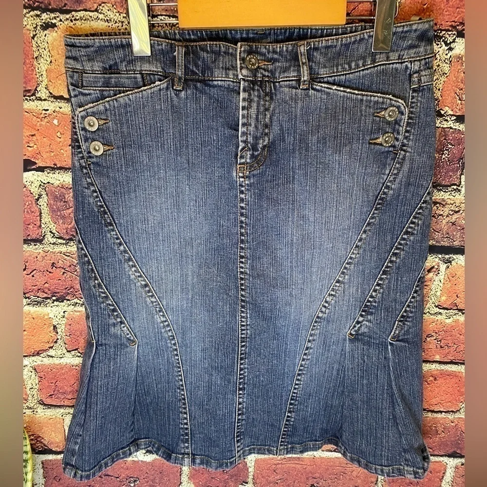 Mexx Fit & Flare Dark Wash Jean Skirt Size 8 - Picture 4 of 12